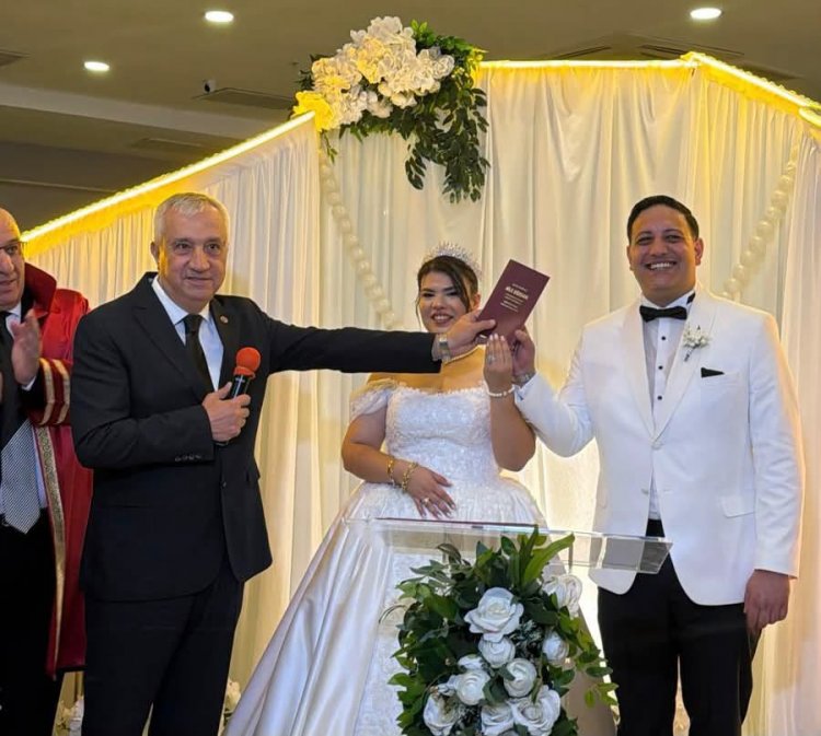 Esra Erden ve Hazar Çimen’in Mutlu Günü